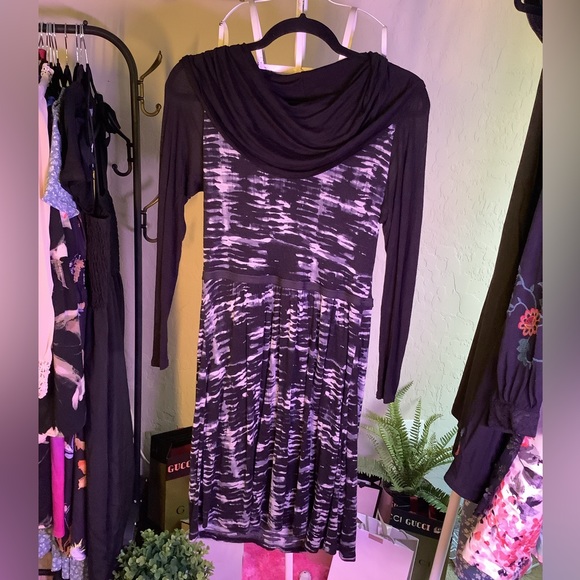 Kensie Dresses & Skirts - Kensie EUC  Black patterned long sleeve dress Size Small